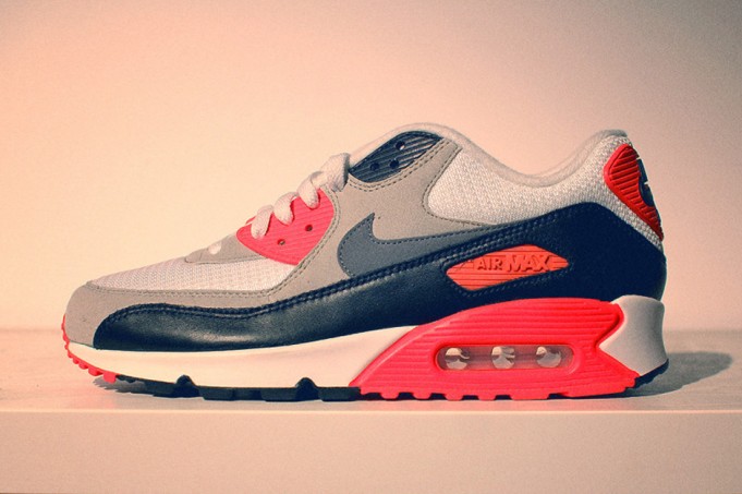 nike-air-max-90-infrared-february-2015-681x453.jpg