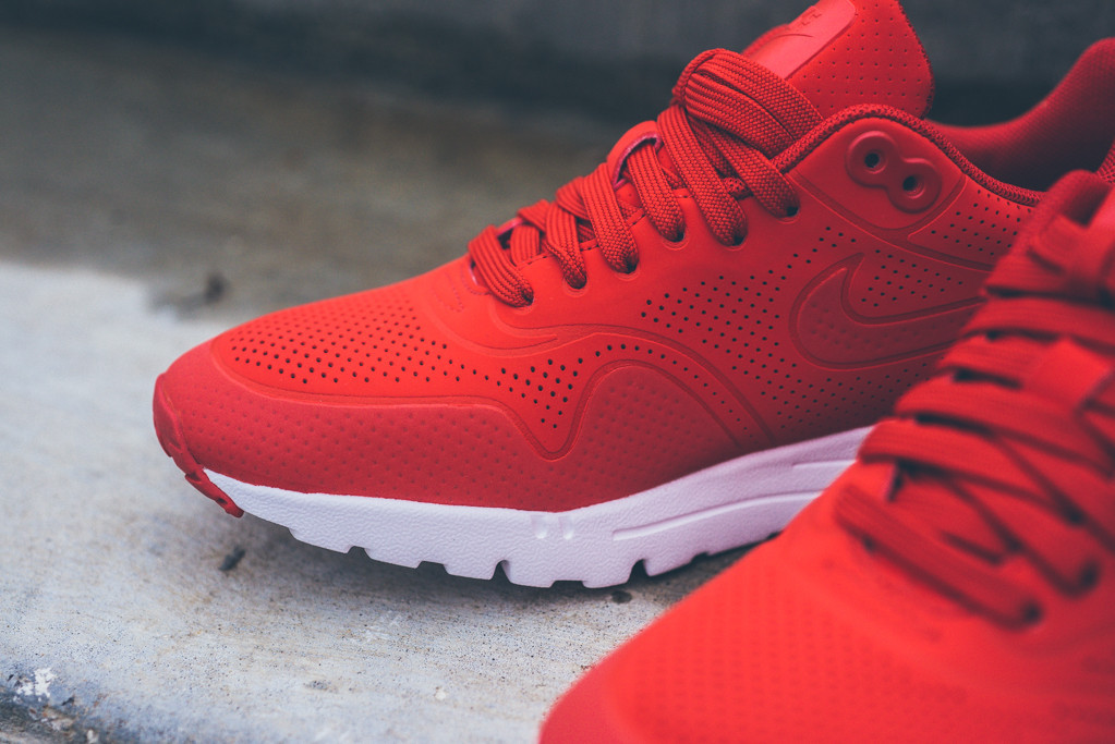 nike air max ultra moire red