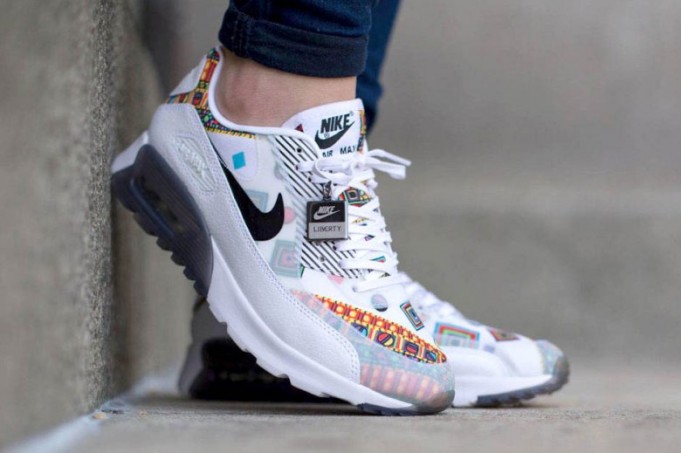 Nike Air Max 90 Essential 2015 Nike Air Max 90 Essential 2015