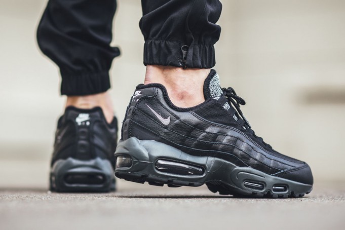 nike air max 95 essential bianche nike air max 95 essential bianche