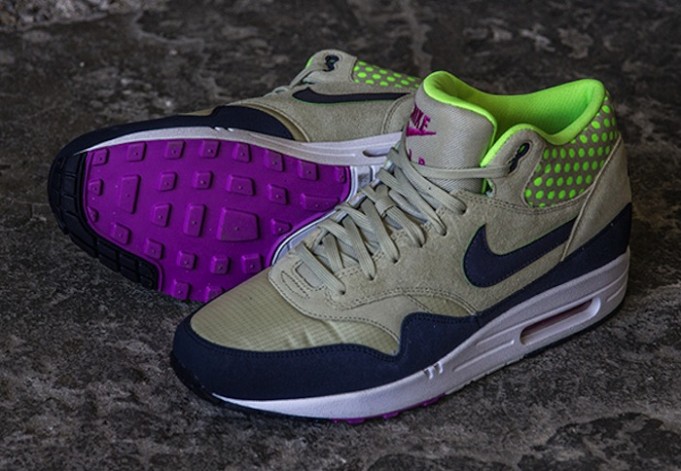 Nike Air Max Light Vintage QS - Sneakers Magazine