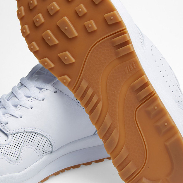 Nike-Safari-Deconstruct-White-Gum-4