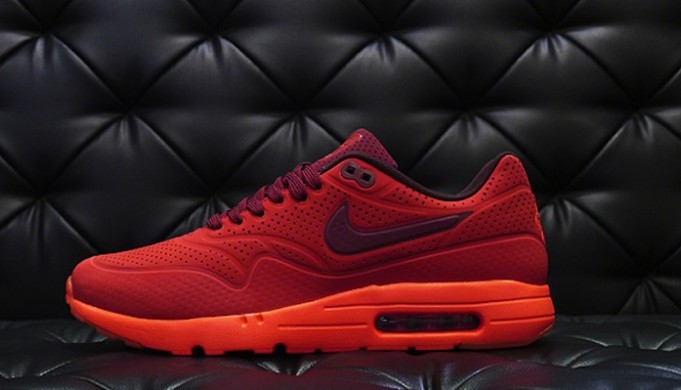 air max 1 ultra moire red