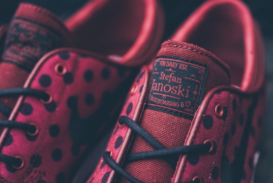 nike sb zoom stefan janoski burgundy