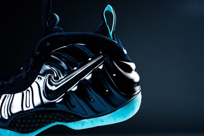 dark obsidian foams