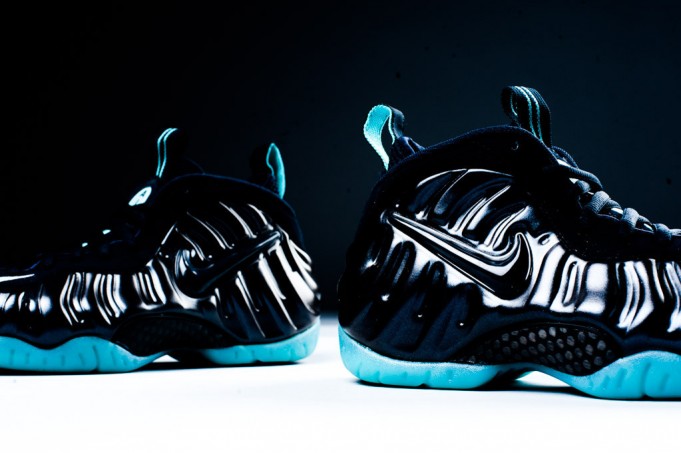 dark obsidian foams