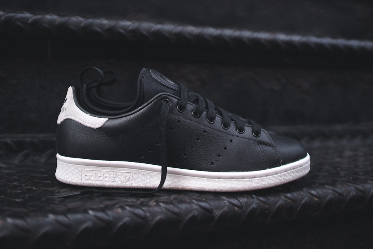stan smith black with white sole