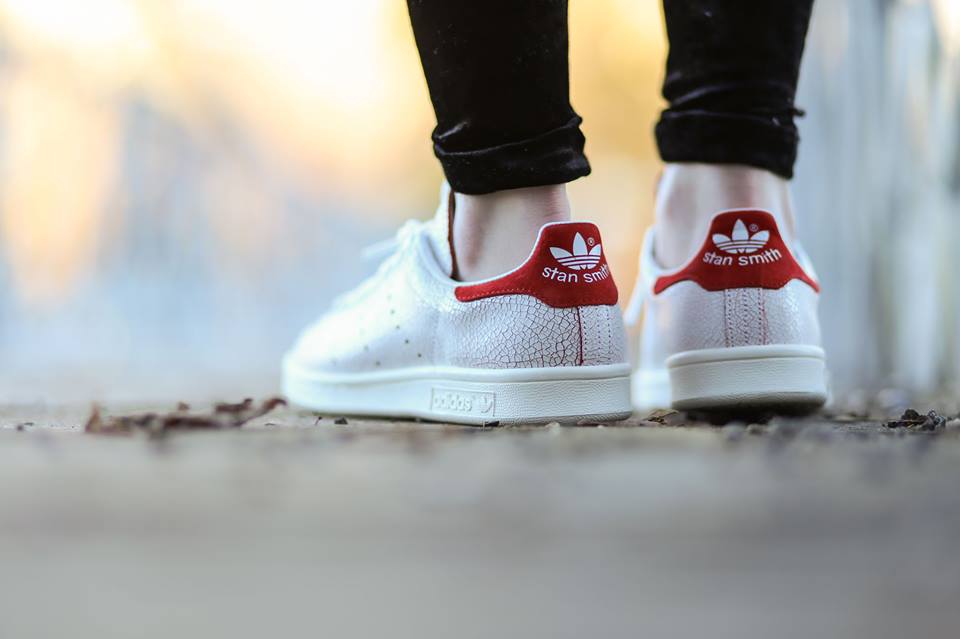 adidas-stan-smith-cracked-leather-white-red-3