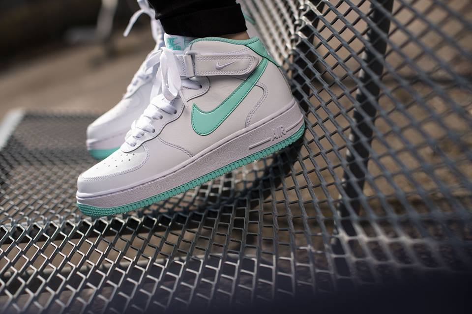 nike air force 1 mid strap