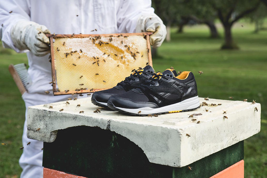 Sneakersnstuff x Reebok Ventilator Bees 