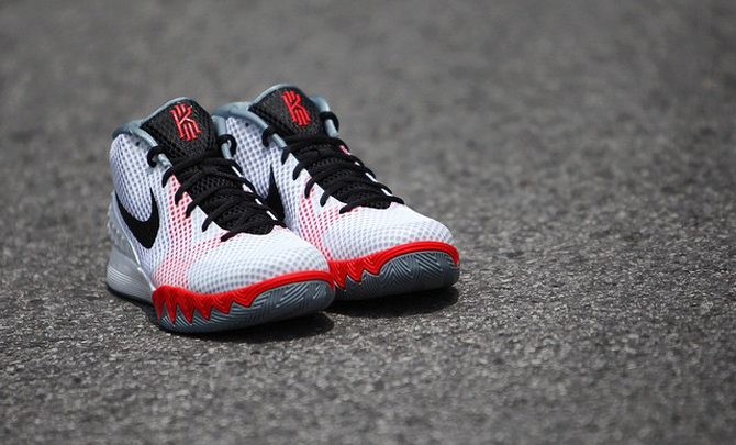 Nike Kyrie 1 "Infrared"
