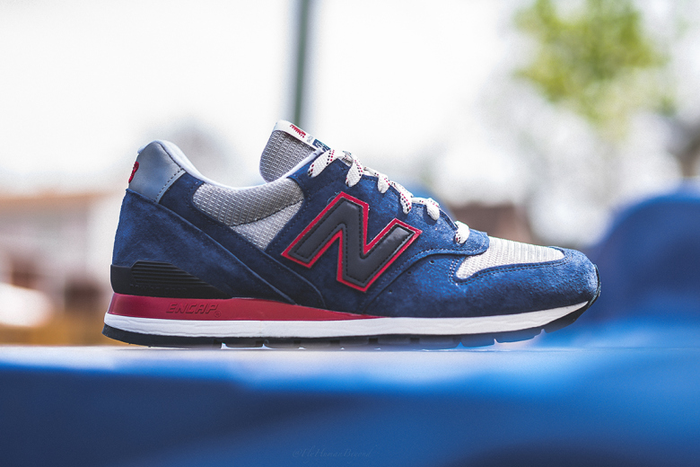 new balance blue red