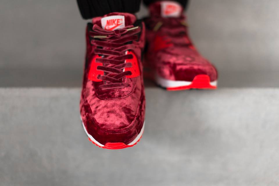Nike Air Max 90 Red Velvet - Sneaker Bar Detroit
