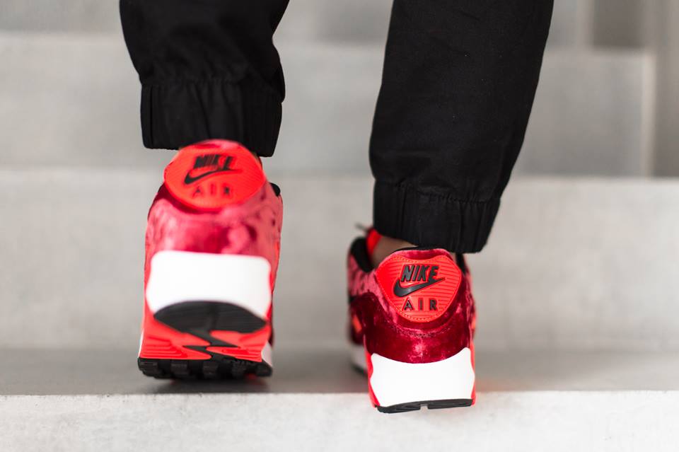Nike Air Max 90 Red Velvet - Sneaker Bar Detroit