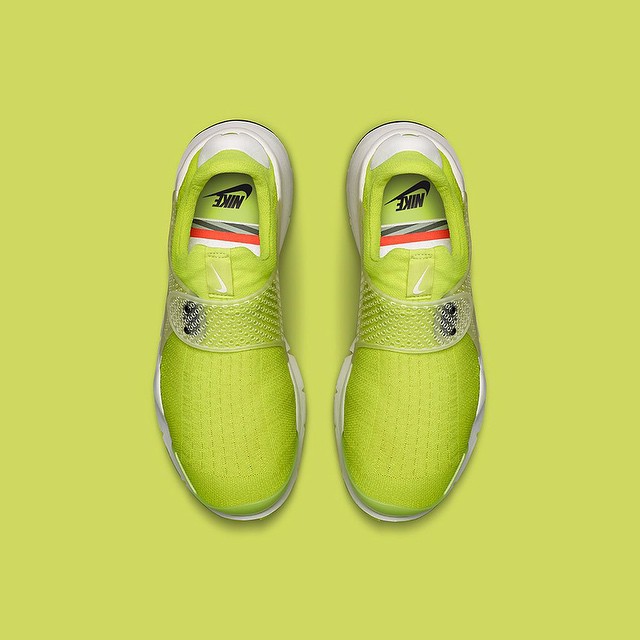 NikeLab Sock Dart Volt Neon Yellow