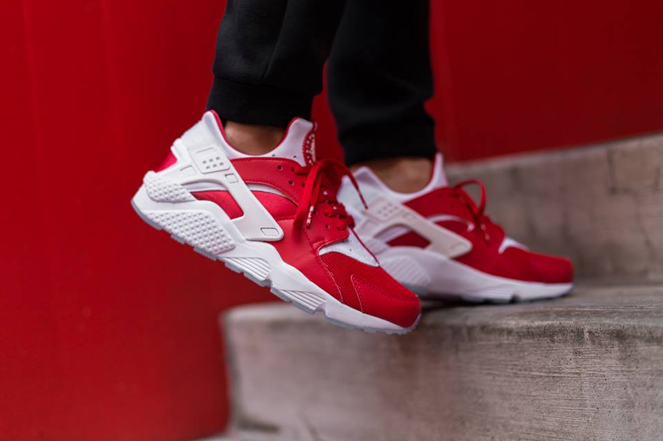 red huaraches city