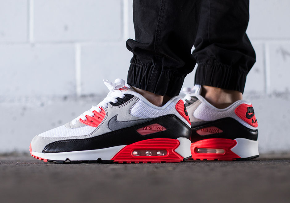 Nike Air Max 90 OG Infrared Release Date