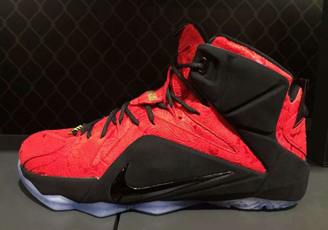 Nike LeBron 12 EXT Black Red 