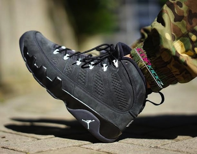 anthracite 9s release date