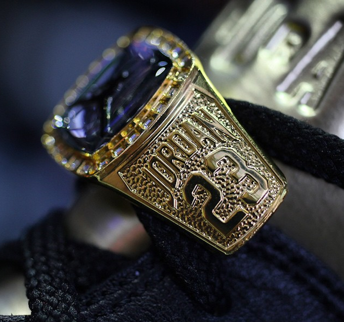 Air Jordan Cigar Champagne Ring Lace Locks