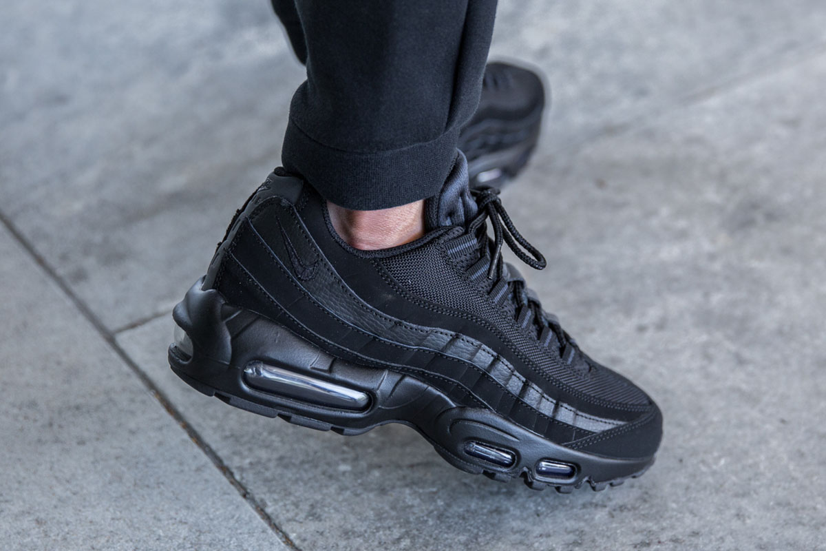 Buy Online nike air max 95 leather 
