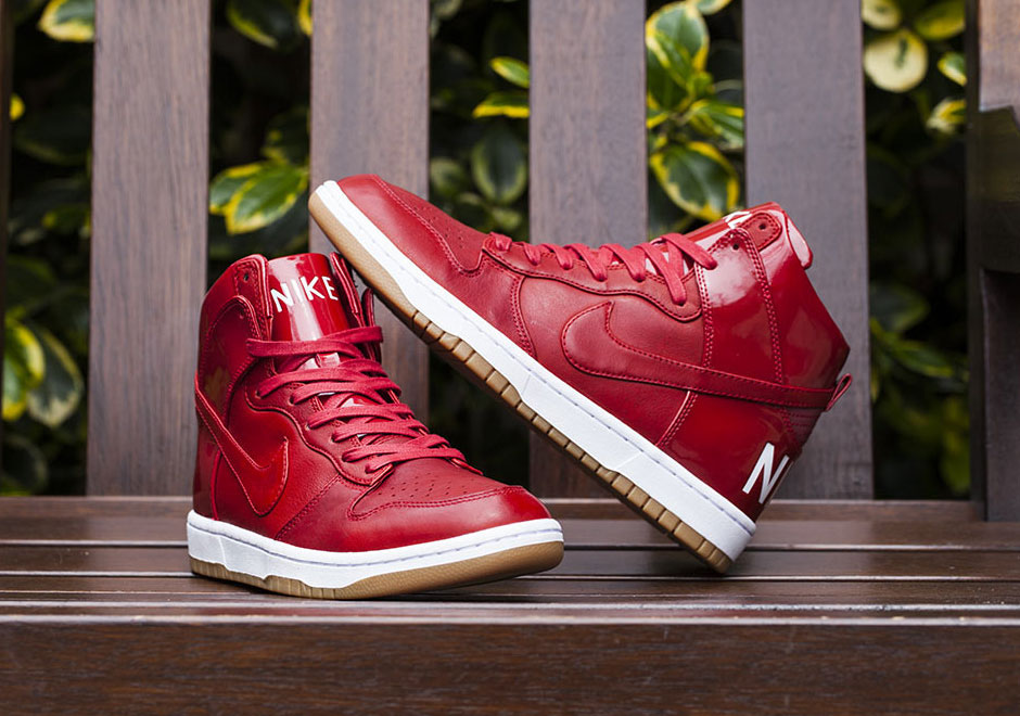 Nike Dunk High Lux SP Gym Red
