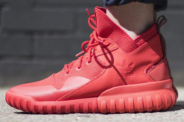 yeezy red october on feet