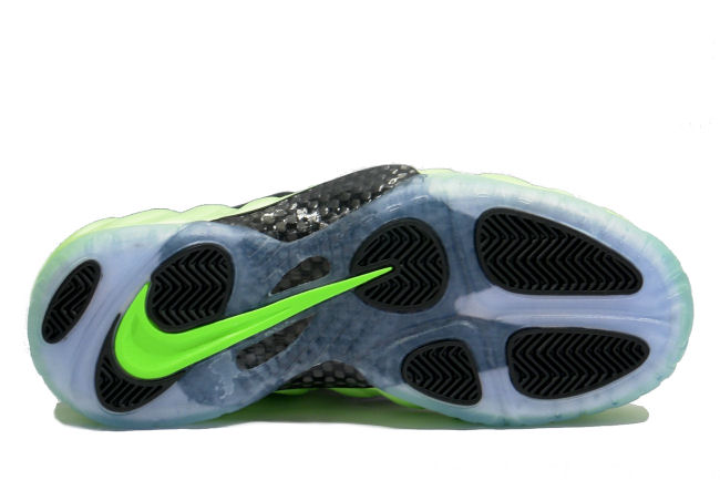 Nike Air Foamposite Pro Electric Green 2011 - Sneaker Bar Detroit