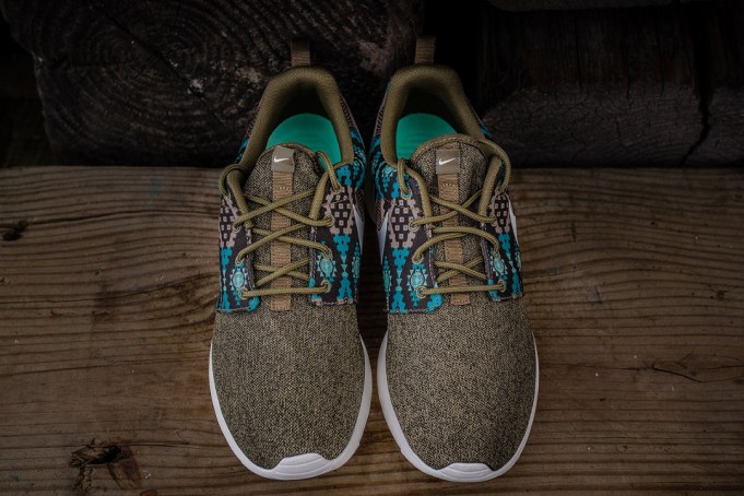 nike roshe one iguana