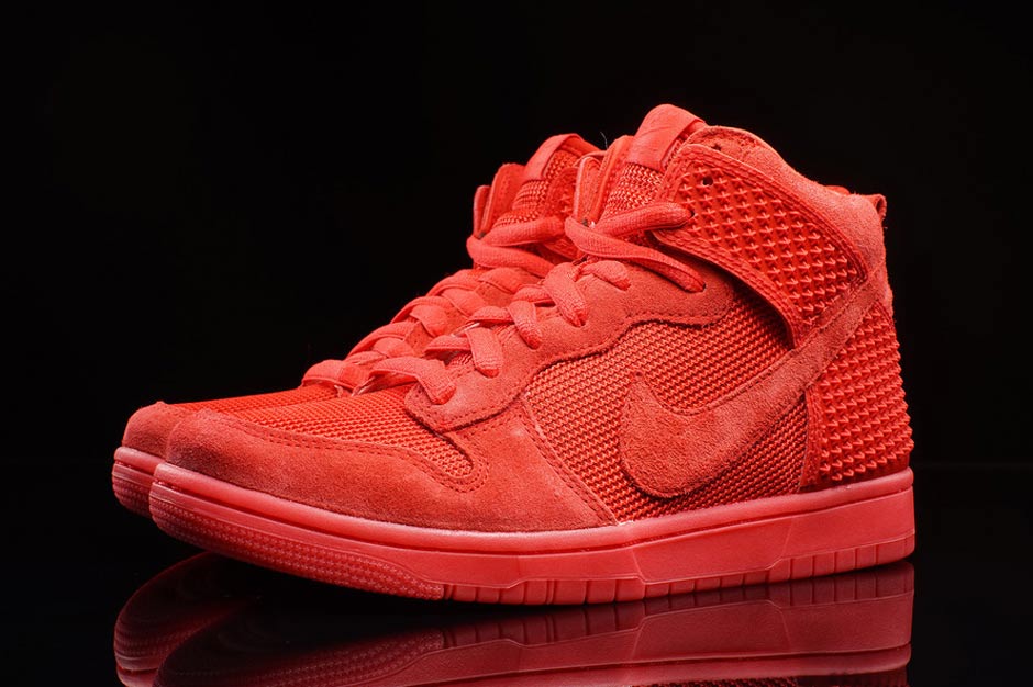 Red October Nike Dunk High