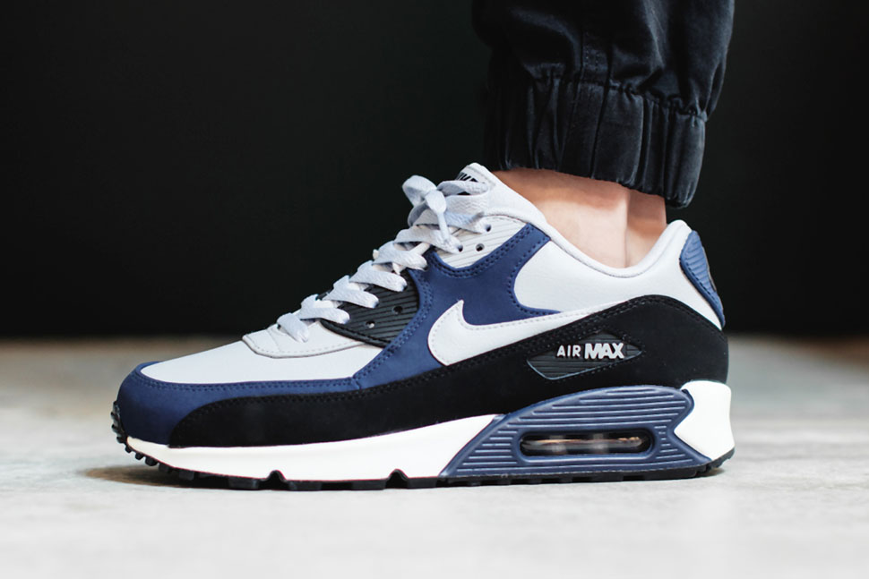 Nike Air Max 90 Leather Midnight Navy - Sneaker Bar Detroit