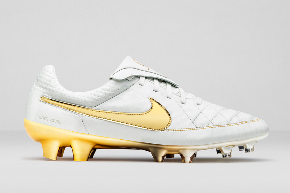 Nike Tiempo Legend Touch of Gold