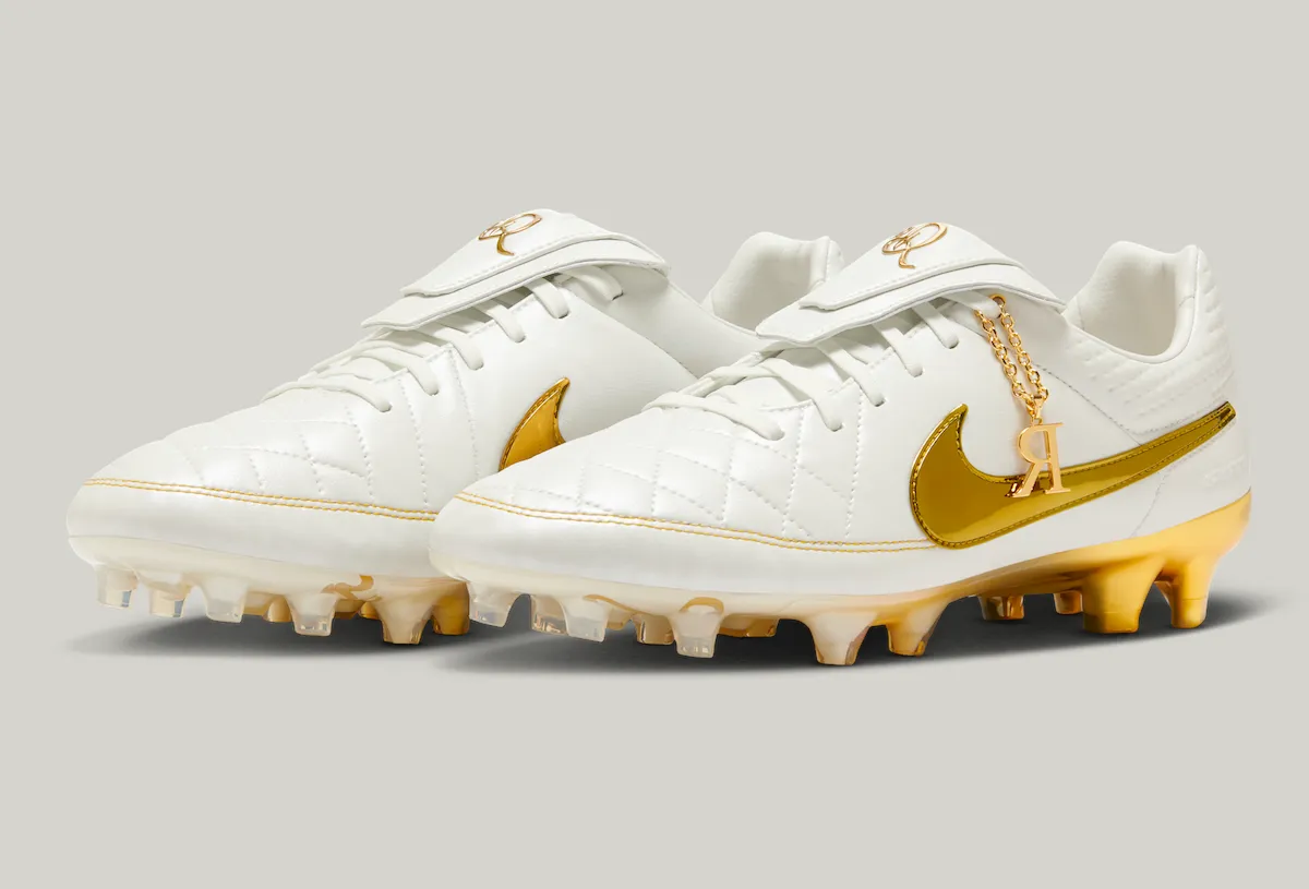 Ronaldinho x Nike Tiempo Legend FG “Touch of Gold” Returns For 20th Anniversary