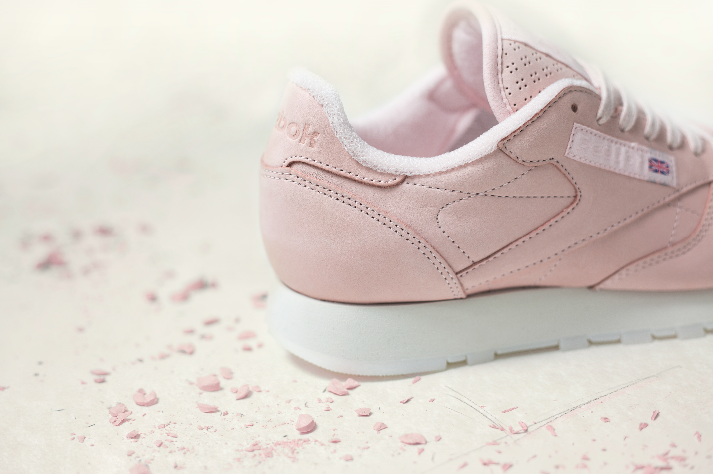 baby pink reebok trainers