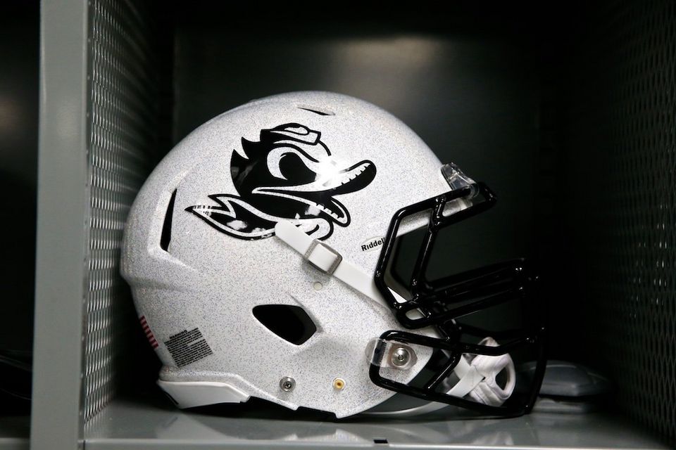Oregon-Ducks-Galaxy-White-Helmet-1.jpg