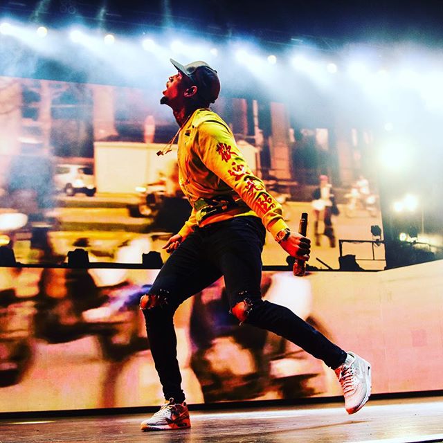 chris brown air max