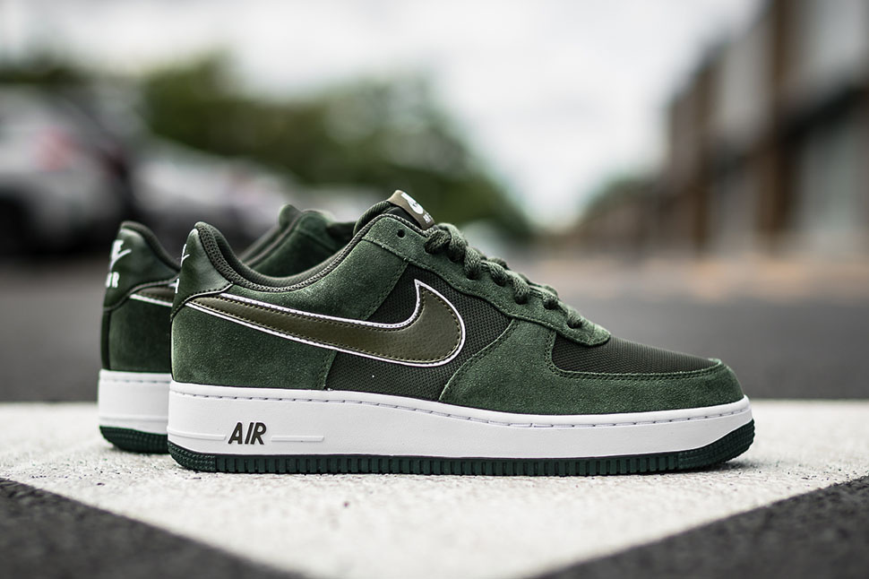 Nike Air Force 1 Low Carbon Green