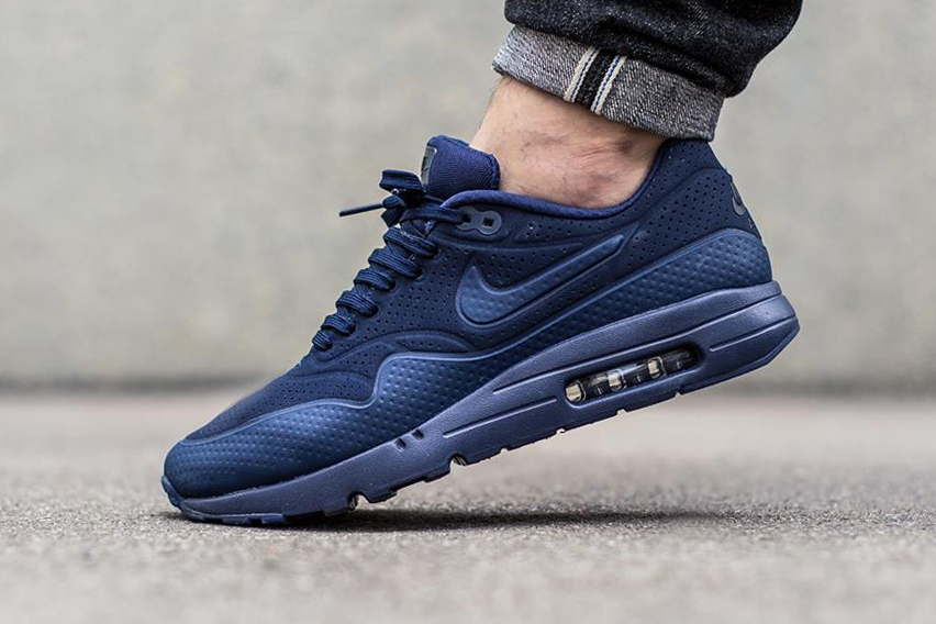 nike air max 1 navy blue and white