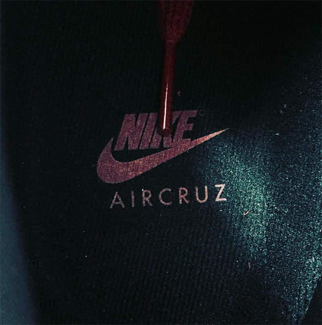 Nike Air Trainer Cruz Red October