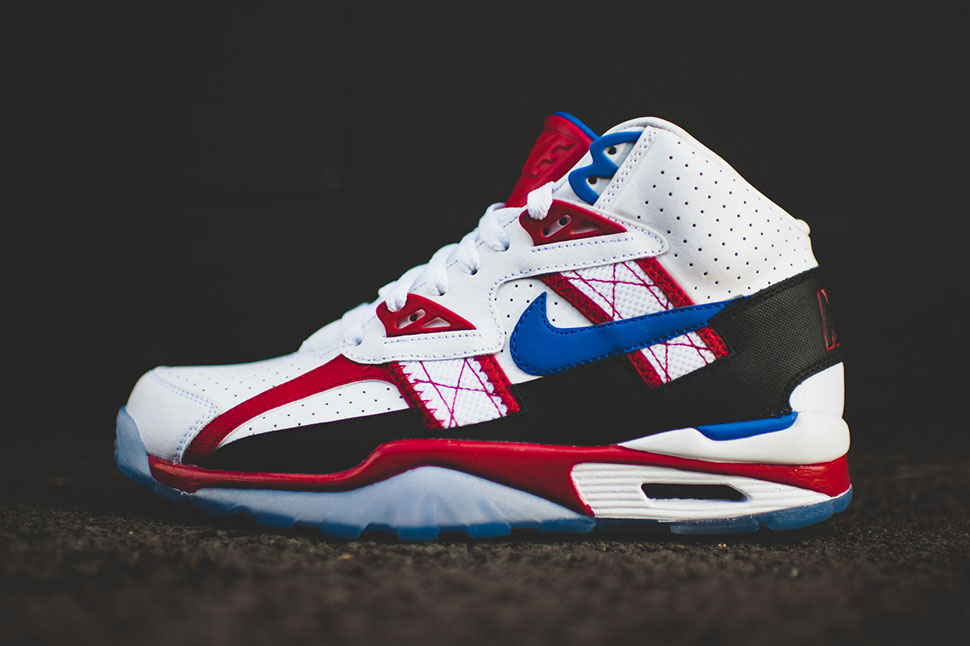 Nike Air Trainer SC High Bo Knows Commercial