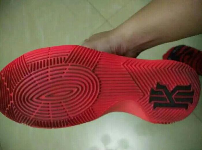 Nike Kyrie 2