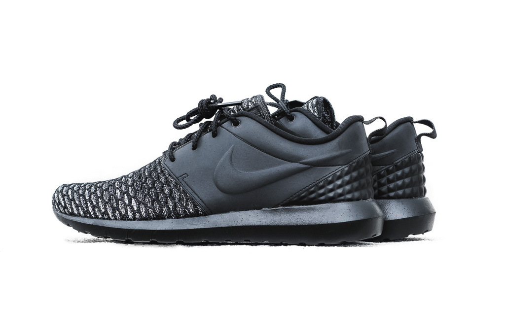 Nike Roshe NM Flyknit PRM Black 