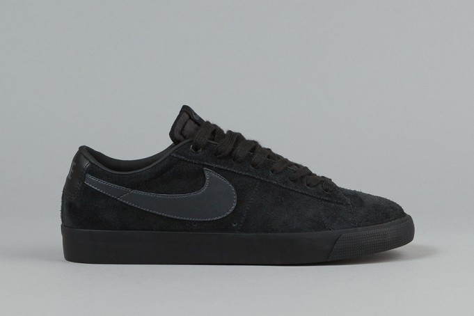 all black nike sb blazer