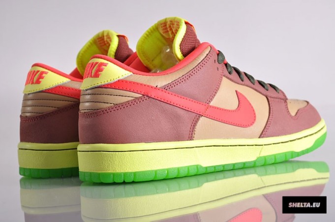 Nike SB Dunk Low Toxic Sea Robin 2009 - Sneaker Bar Detroit
