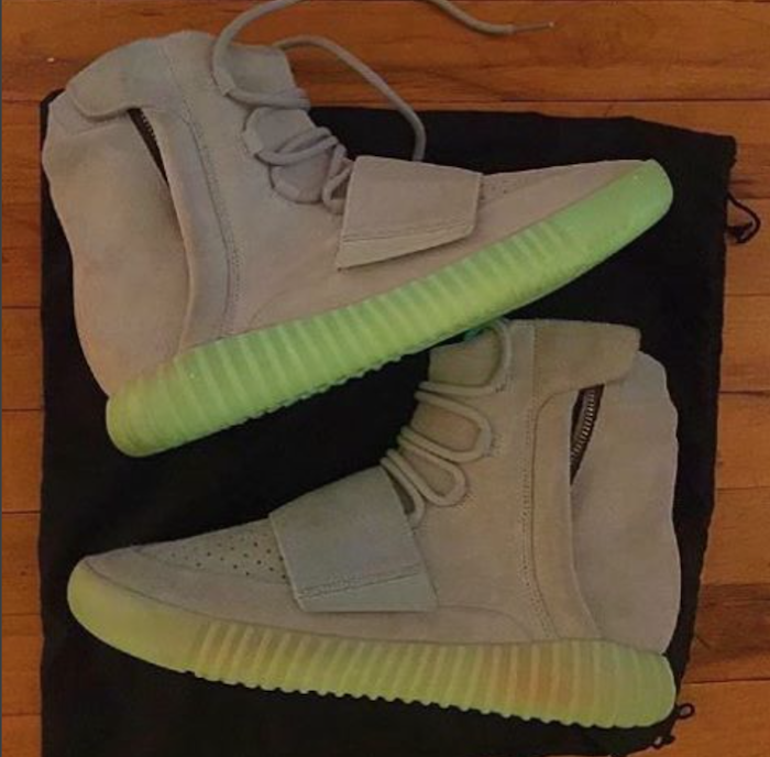 Grey Gum yeezy box dimensions and 