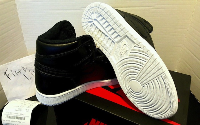 Nike Air Jordan 1 Retro OG High Cyber Monday