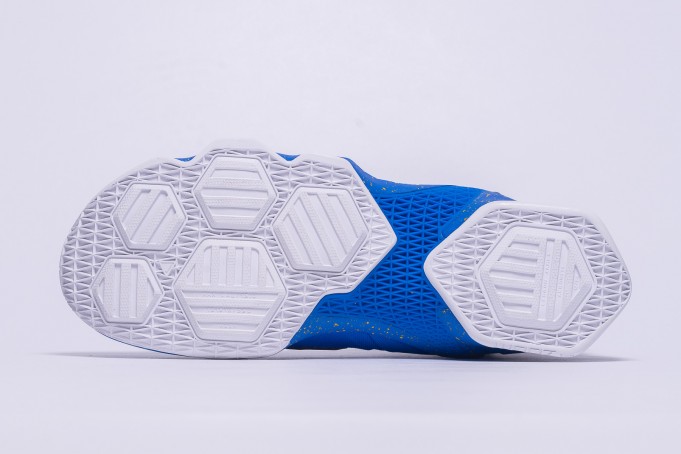 lebron balance bubble