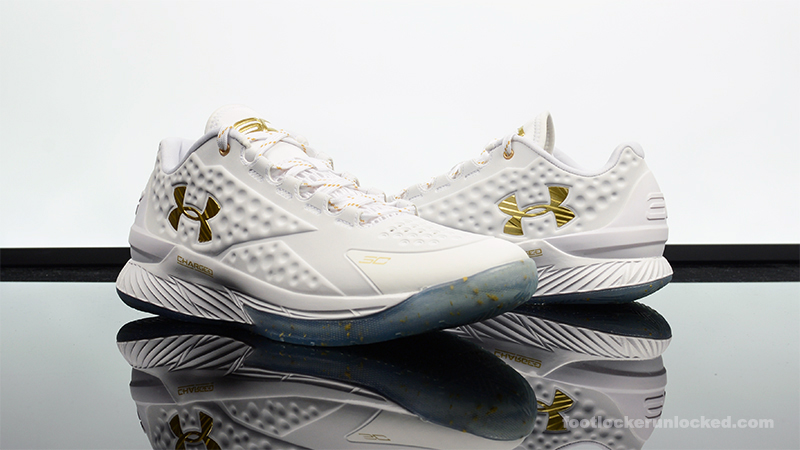 Under Armour Curry 1 Low Friends and Family