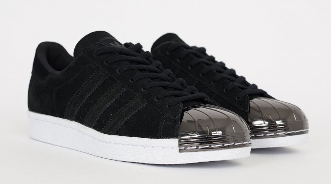 superstar 80s metal toe women Black