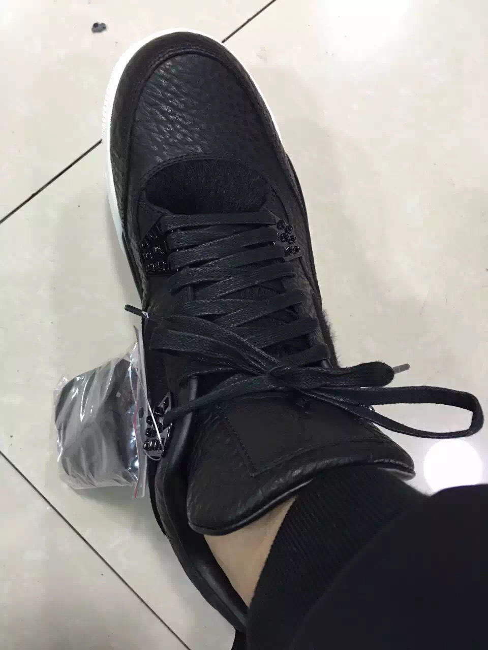 Air Jordan 4 Premium Black